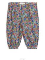 ARKET kleding 0DXJP1732 blauw/bloemig broek met all-over print kinderen