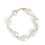 ARKET accessoires 0DXJP780 goud/wit zoetwaterparel armband vrouwen