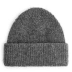 ARKET accessoires 0DXJP901 donker grijs dubbelgevouwen alpaca merino muts vrouwen