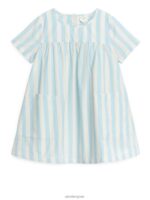 ARKET kleding 0DXJP1372 wit/lichtblauw Pima katoenen popeline jurk kinderen