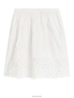 ARKET kleding 0DXJP1383 wit halflange rok met broderie anglaise kinderen