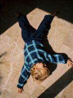 ARKET kleding 0DXJP1546 donkerblauw corduroy broek kinderen - Image 4