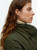 ARKET kleding 0DXJP450 donker kahkigroen gewatteerd jasje met sjaalkraag vrouwen - Image 5