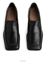 ARKET schoenen 0DXJP689 zwart Leren loafers met vierkante neus vrouwen