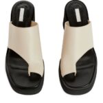 ARKET schoenen 0DXJP696 gebroken wit/zwart dikke leren slip-in sandalen vrouwen
