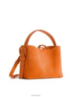 ARKET Tassen 0DXJP741 oranje suède crossbodytas unisex - Image 2